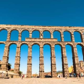 Segovia y Toledo: Entradas + Visita guiada + Traslados 2
