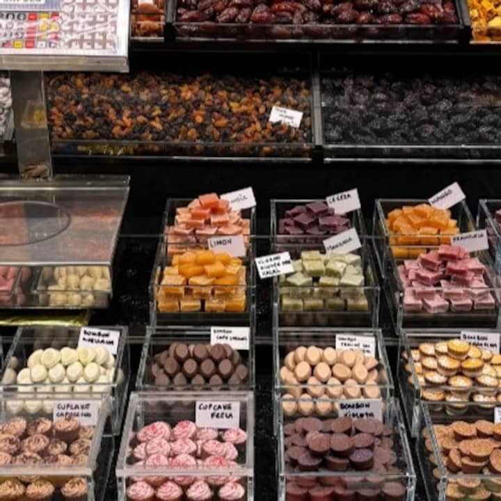 Barcelona: Visita guiada a pie + degustación de tapas y bebidas