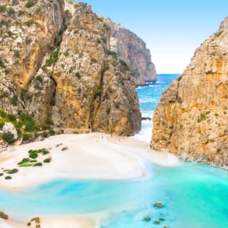 Excursión autoguiada por Mallorca de Palma a Sa Calobra (tren, tranvía y barco de Sóller) 14