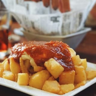 Barcelona: Visita guiada a pie + degustación de tapas y bebidas 6