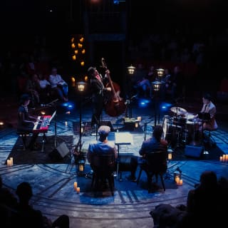 The Jazz Room: Tributo a Frank Sinatra y Louis Armstrong 3