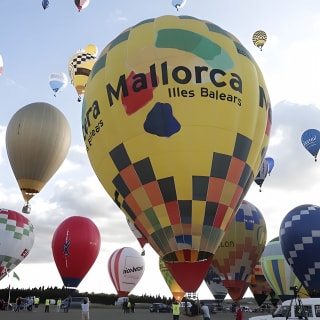 Romantic Sunrise Balloon Tour in Majorca 11