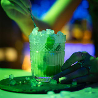 Fiesta VIP sin esperas en Commo Cocktail Bar 5