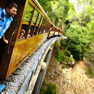 Mallorca in One Day Sightseeing Tour with Boat Ride and Vintage Train 1