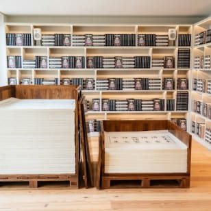 Librería Lello de Oporto: Exposición «A4», de Ai Weiwei