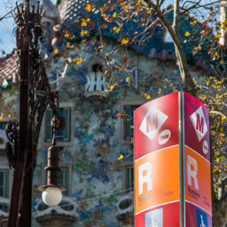 Hola Barcelona: Tarjeta de transporte público 29