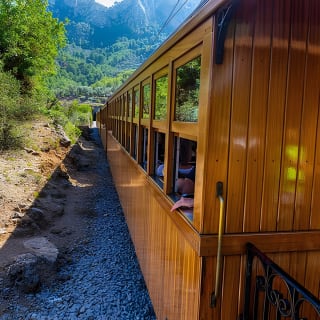 Mallorca in One Day Sightseeing Tour with Boat Ride and Vintage Train 2