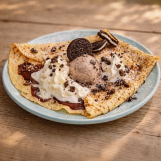 Waffle Barcelona: crepe + bebida o batido 2