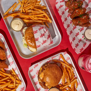 Menú Roost Chicken (ATOCHA) - Hamburguesa con patatas + bebidas y postre o café