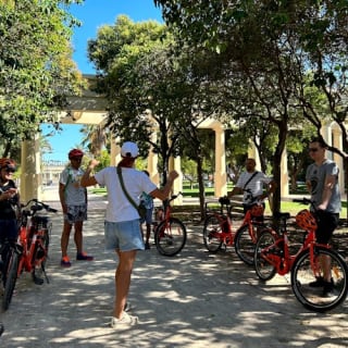 Valencia: Visita guiada en bicicleta eléctrica para grupos pequeños 9