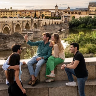 Excursión de un día desde Málaga a Córdoba con mejora de la Mezquita-Catedral – Tour Premium en Grupo Pequeño 1