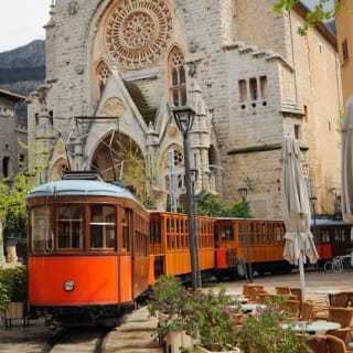 Excursión autoguiada por Mallorca de Palma a Sa Calobra (tren, tranvía y barco de Sóller) 12